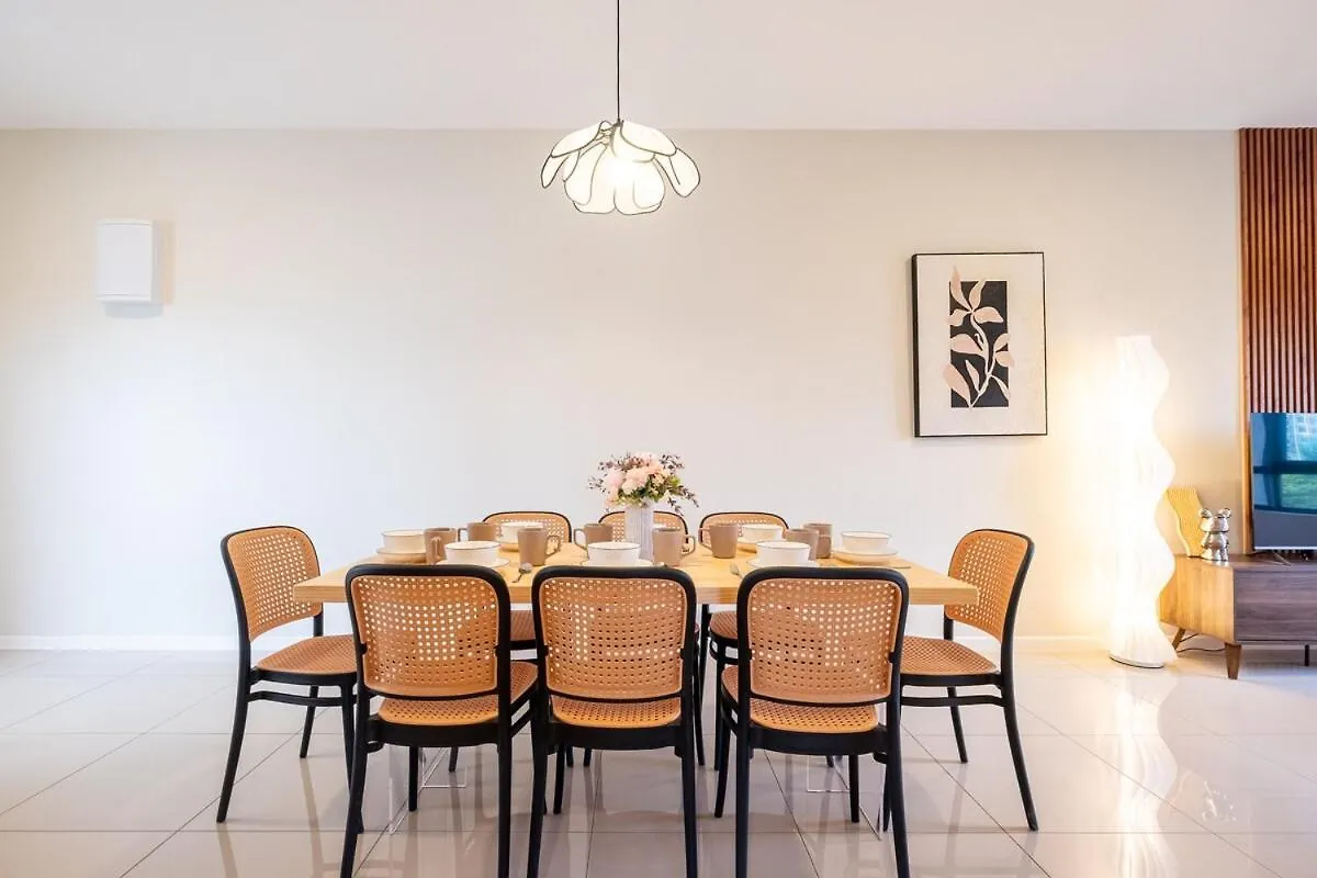 Kids Friendly Homestay At Riana Dutamas Kuala Lumpur Lägenhet